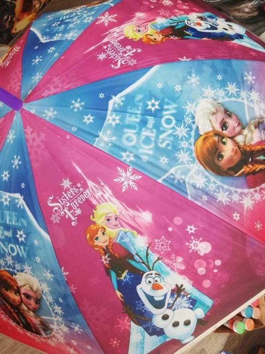 Детски чадъри с герой