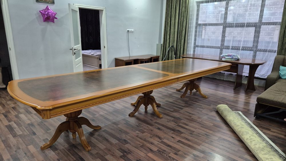 Стол 4м. Гостинный