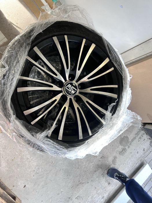 Джанти OZ 17цола 5x114,3 мождуболтово растояние