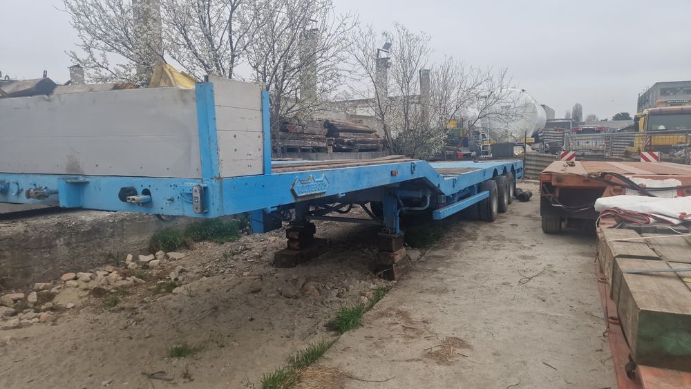 Trailer 3 axe viratoare