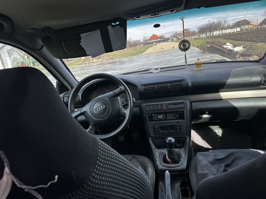 AUDI A4 Avant 1999 — imagine 5