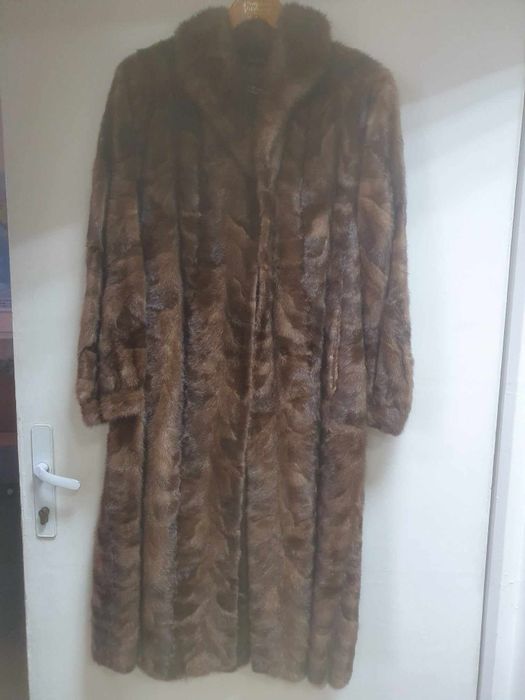 Дълго палто от естествена кожа норки