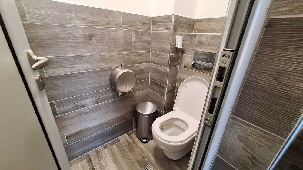 Обзаведен офис под наем