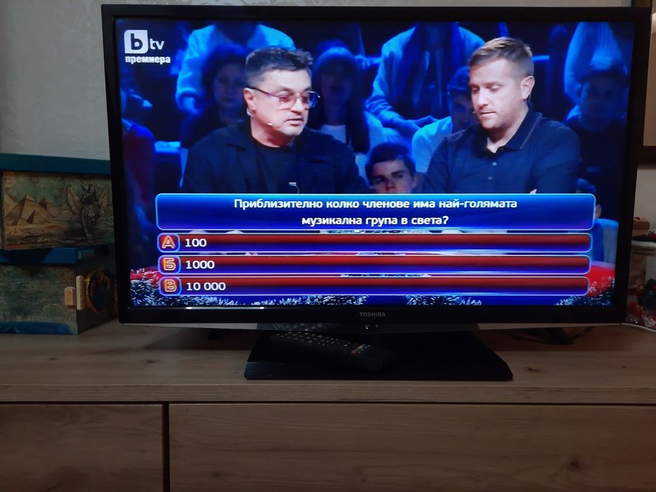 Продавам тв TOSHIBA 32 инча