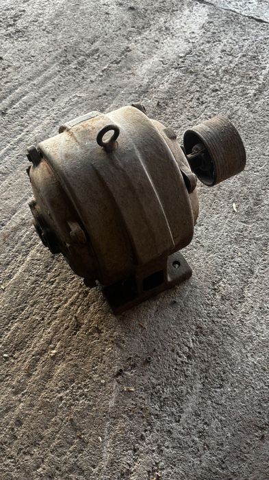 Трифазен електромотор