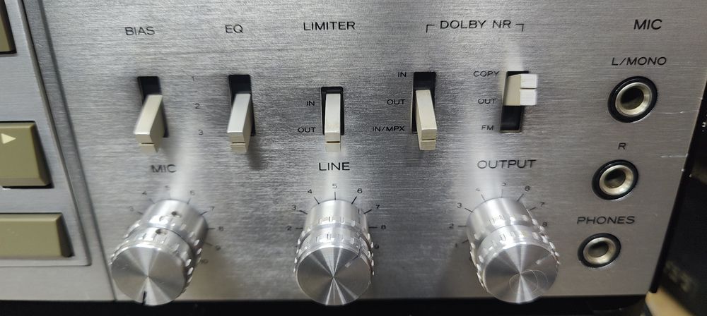 Deck Teac A-650 perfect estetic și tehnic