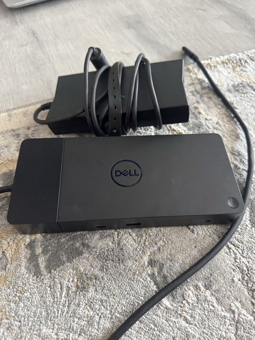 Dell docking station WD19tb cel mai puternic din serie