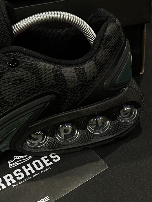 Nike Air Max DN x Supreme *В разпродажба*