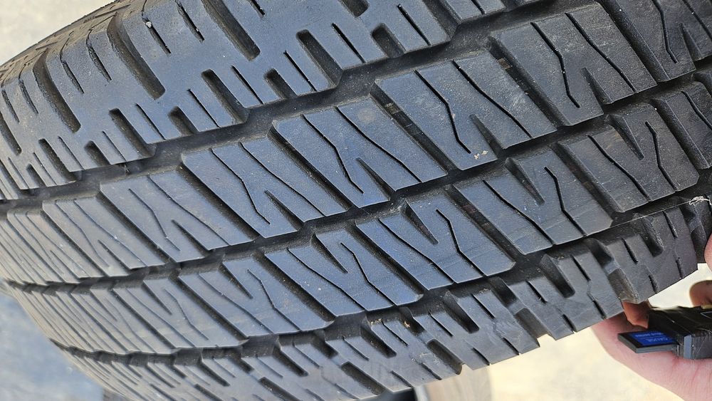 2бр гуми 205 65 16С дот 21 барум