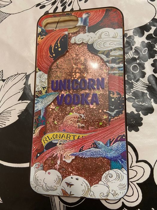 Калъф за mini IPad и за IPhone 8+ и 14