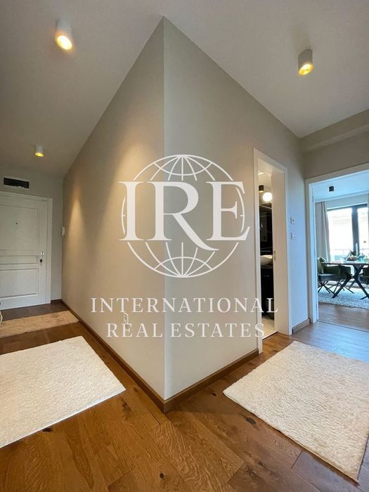 Нова цена! 2-стаен в Варна- Център, площ 89кв.м. цена 398000 евро