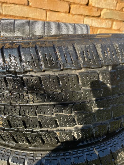 Джанти с гуми 205/65R15C  4 броя Фолксваген Т4