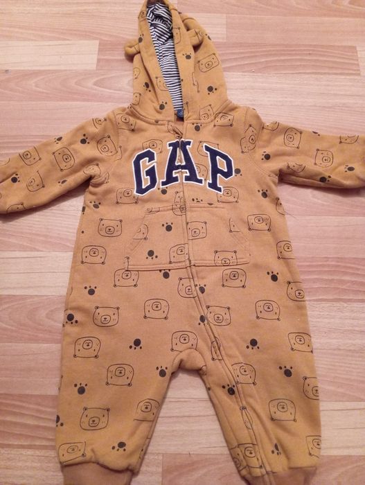 Продам комбинезон, вещи на мальчика