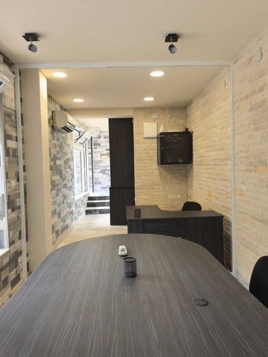 Продава се Офис в Пловдив, Център - 32 кв.м за 1965 €/кв.м - Снимка #2