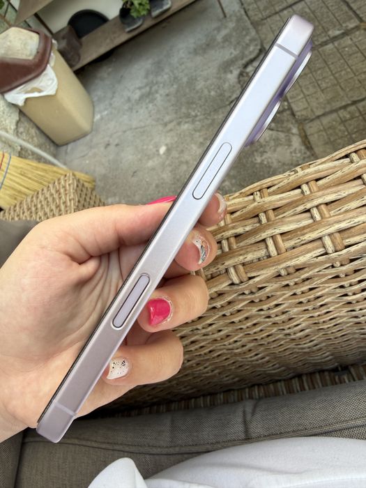 iPhone 17 256GB Lavender | 100% Battery Health | Като нов | Гаранция