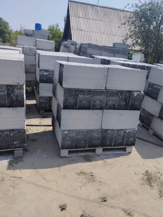 Продаем газоблоки армированные