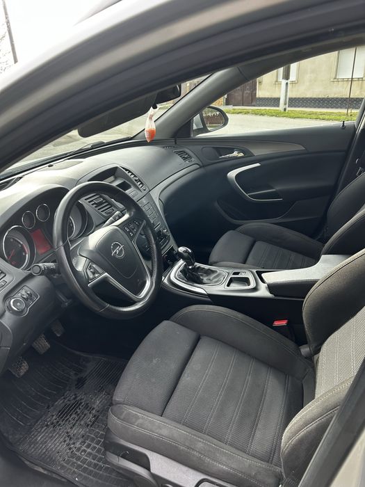 Opel insignia 2.0 cdti 2010 130 cp 192.000 km
