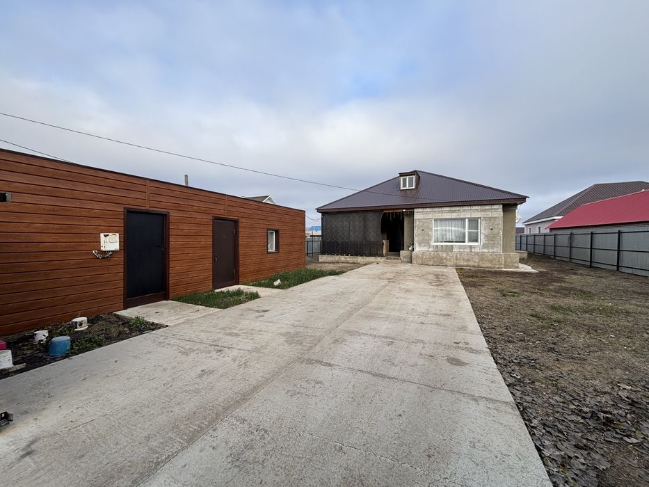 Продам дом в 12 микр 150кв.м.