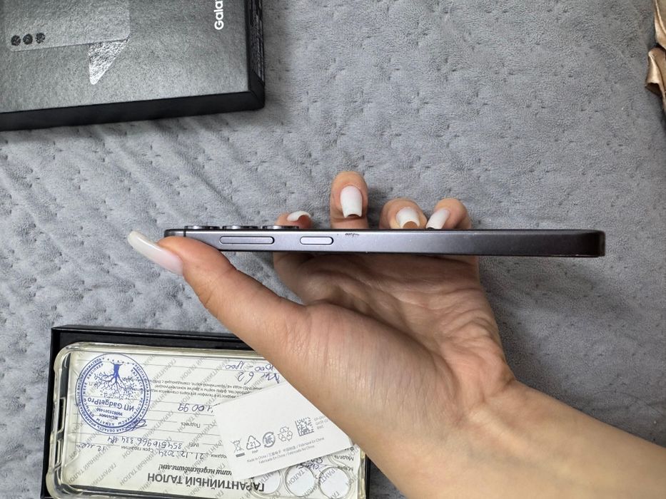 Samsung S 24 black 8/128 в отличном состоянии