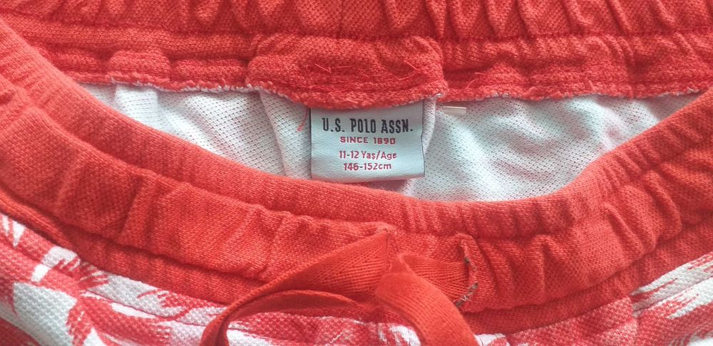 Фирмени лотове на Бенетон  и др. фирми размер 156/164-35-60лв.