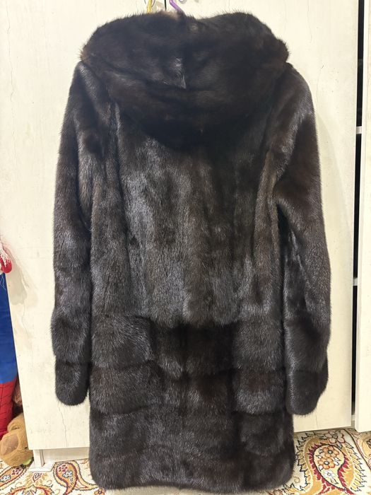 Продам норковую шубу