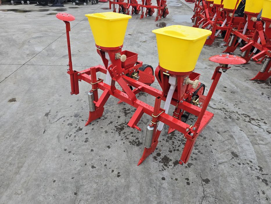 Semanatoare mecanica de porumb 2 randuri