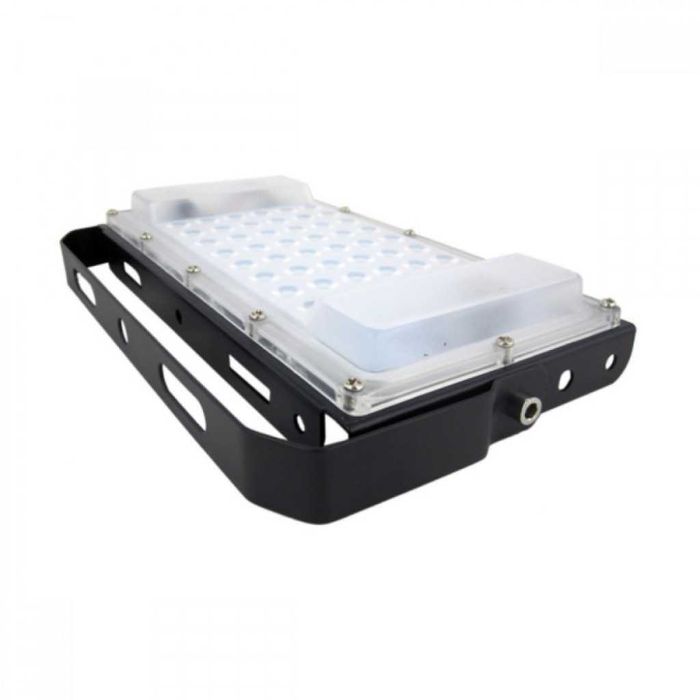 Мега мощен Водоустойчив LED прожектор Ефективност и издръжливост