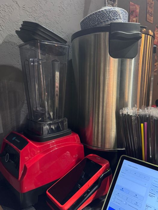 Продам блендер Hurakan