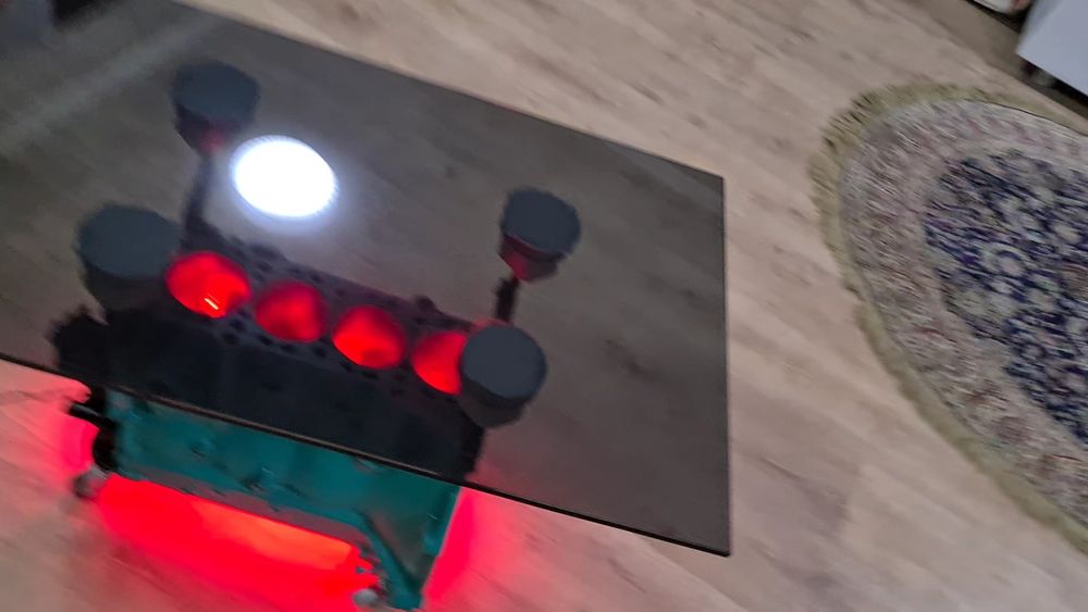 Журнальный столик