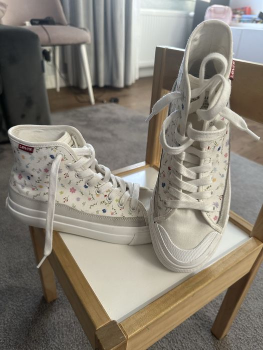 Tenisi mid high panza, Levis , marimea 38