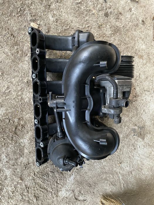 Всмукателен колектор  BMW 3.0i 258hp N52B30 Н52Б30  E90,e60,x5,330i,