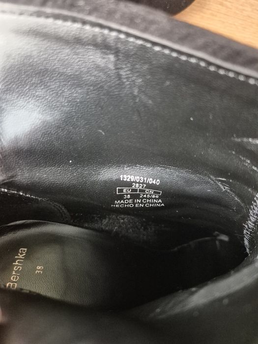 Botine negre Bershka