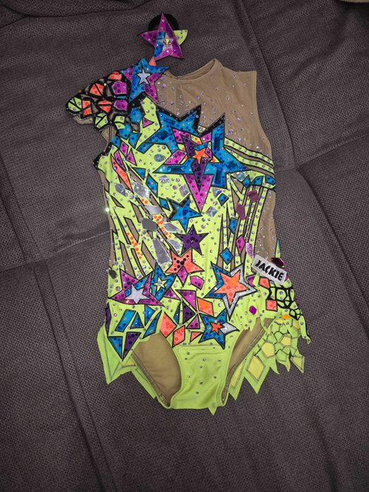 Спортно трико за художествена гимнастика