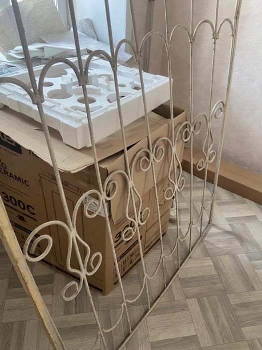 Продам решетку на окно