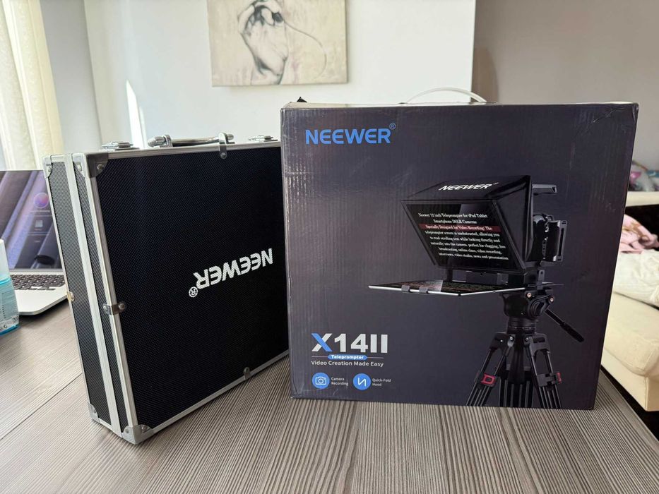 Neewer X14II Teleprompter