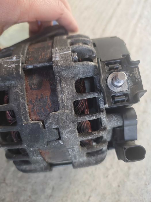 Alernator Volvo XC60, model 2015, motor 2.4