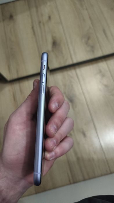 Vând iPhone 11  stare buna de funcționare  74 baterie