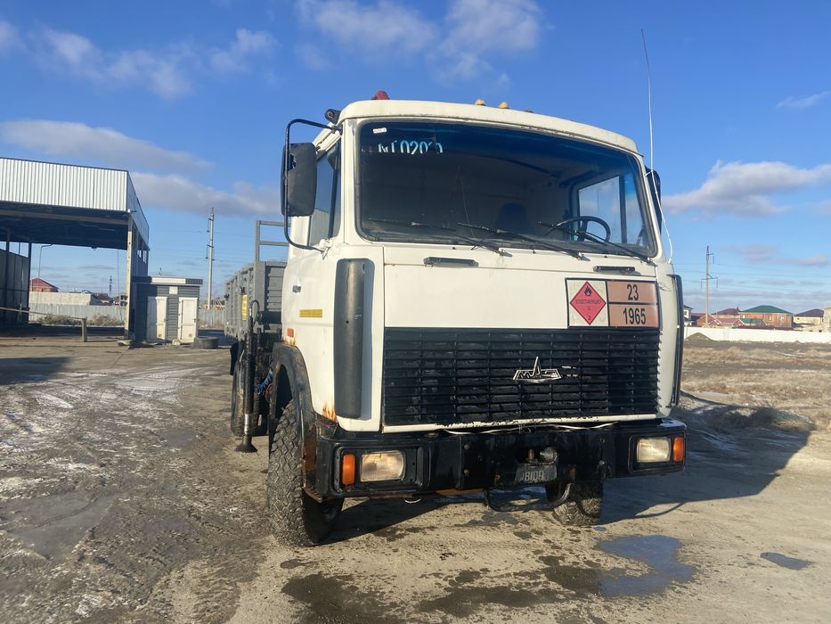 Маз ямз236 манипулятор до5 тонн