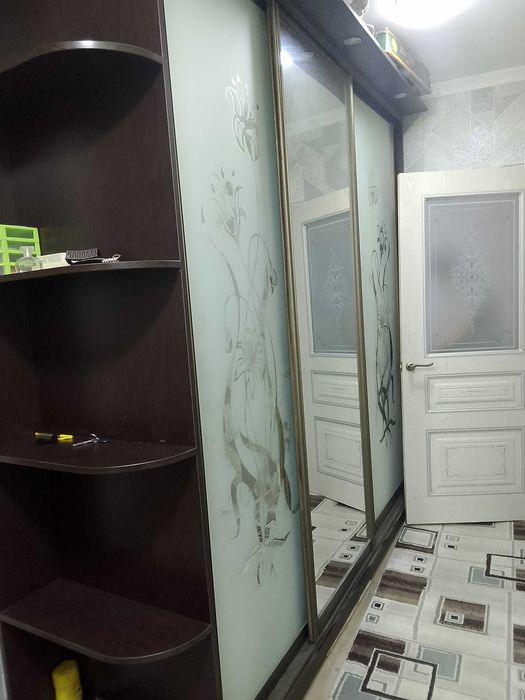 Шкаф-купе сатылады.