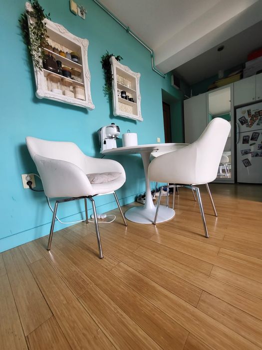 Apartament cu două camere cu vedere lac si mare