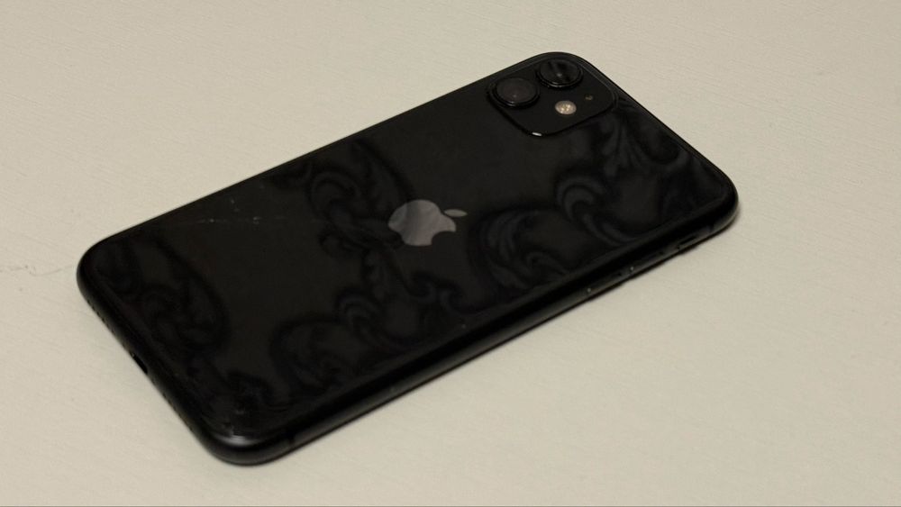 Iphone 11. 128гб