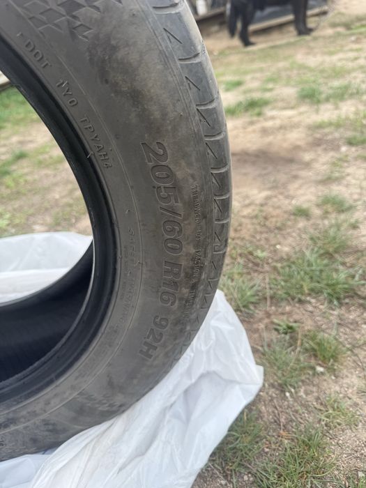 Продам комплект шин