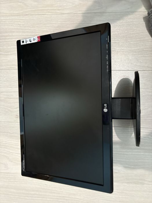 Vand monitor LG de 20 inch