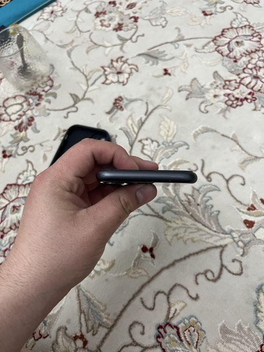 Продается Айфон 11