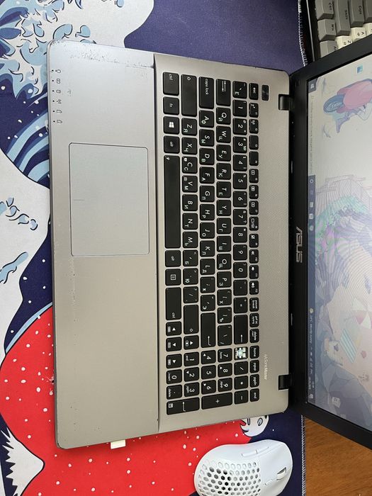 Продам ноутбук Asus офисный