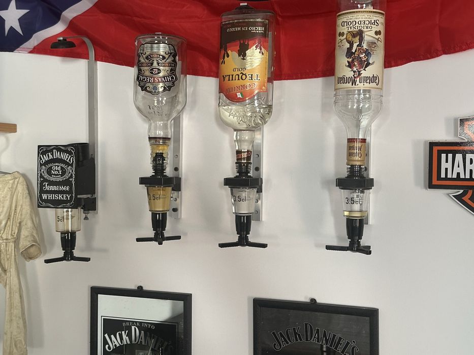 Bar Bambus cu support de sticle