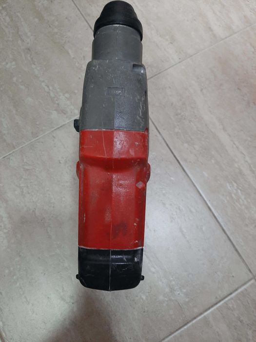 Акумулаторен перфоратор Milwaukee M12 CH ,  безчетков с батерия