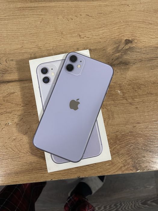 Продам Iphone айфон 11
