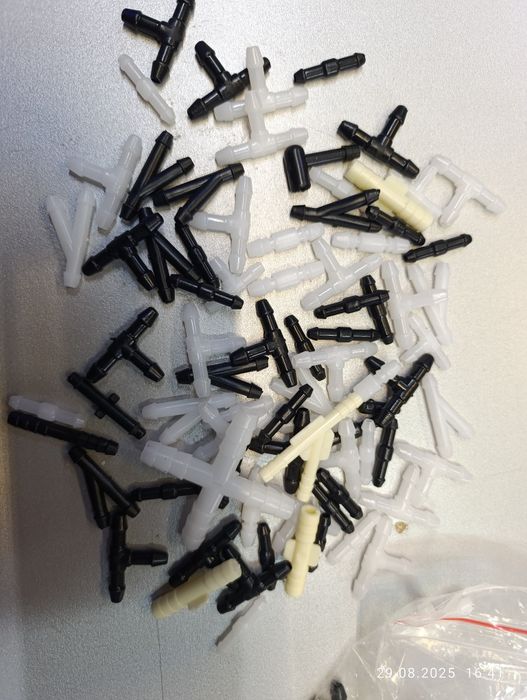 Пластиковые тройники и соединители для шлагов