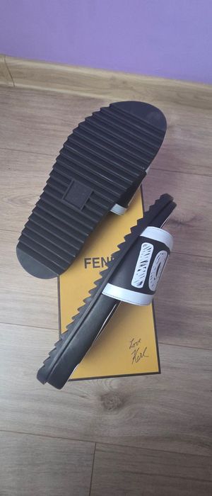 Мъжки чехли Fendi